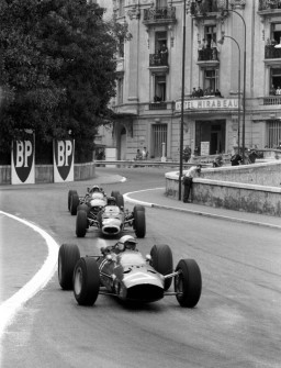Lorenzo Bandini, Graham Hill a John Surtees, Monaco 1965