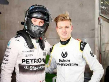 Nico Rosberg a Mick Schumacher